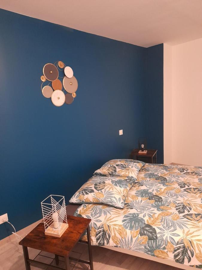 Le Travers Apartamento Joigny Exterior foto
