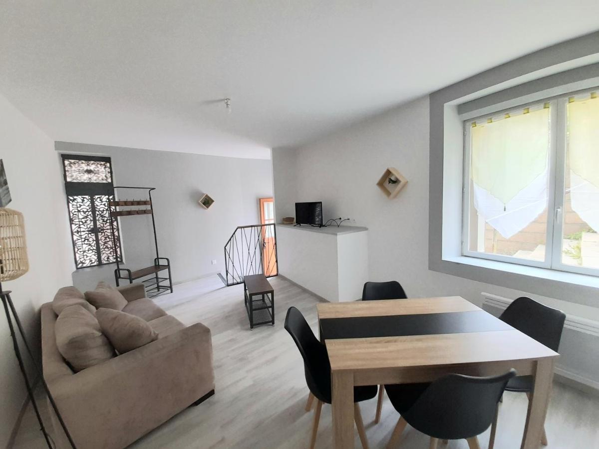 Le Travers Apartamento Joigny Exterior foto